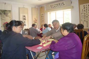 离退休管理科组织离退休职工文娱活动